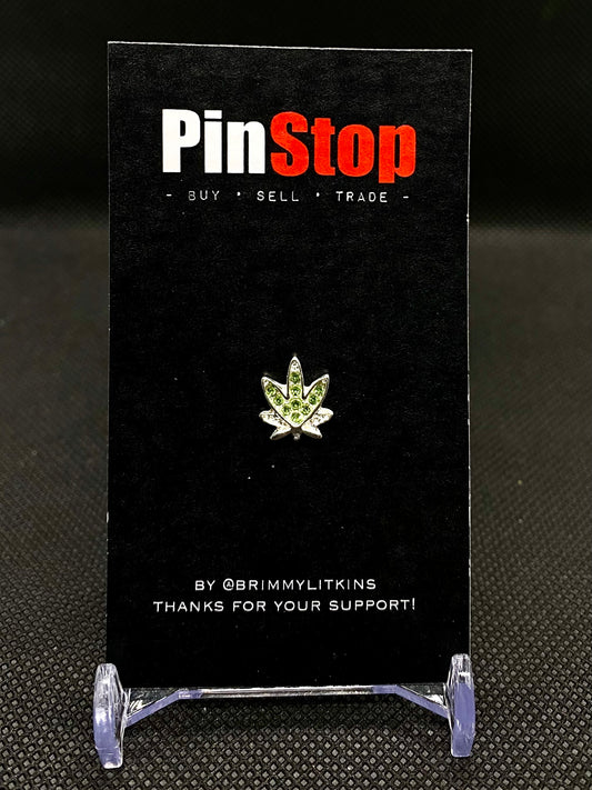 Maple Leaf Pin: OG
